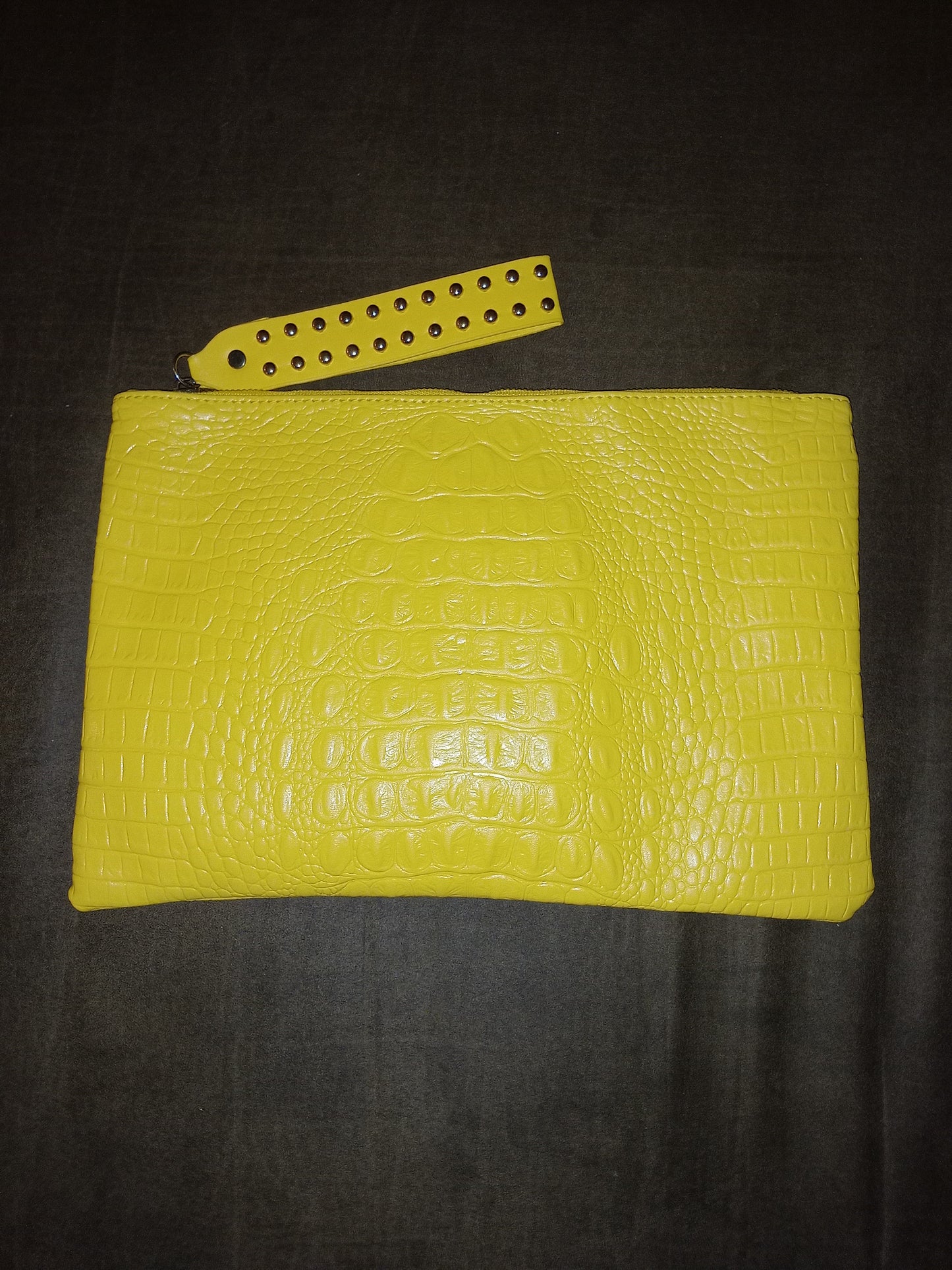 Alligator Pattern/Skin Purse in Yellow