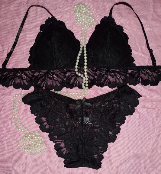 Wireless Floral Lace Bra & Panty Set