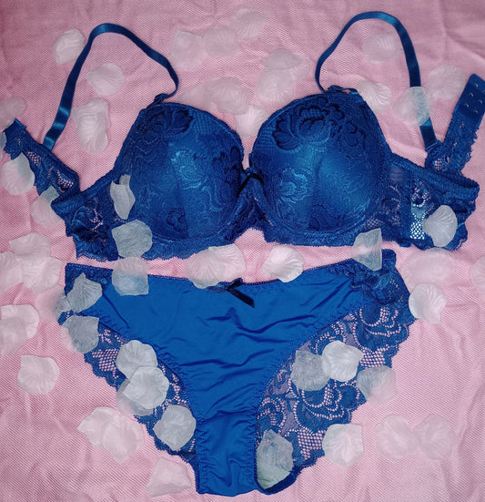 Floral Lace Embroidery Underwire Bra & Panty Set