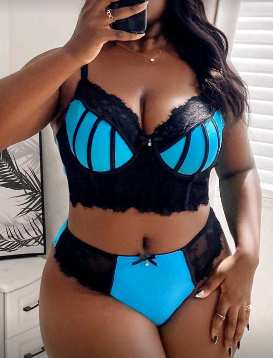 Lace Underwire Bra & Panty Set